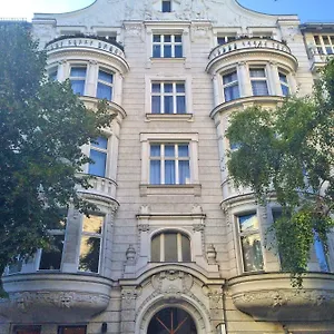 Astrid Am Kurfuerstendamm Берлин